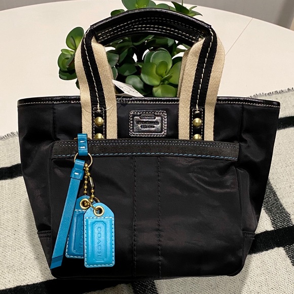 NWT COACH Hamptons Small Satin Tote Black L05M 126 - Picture 3 of 8